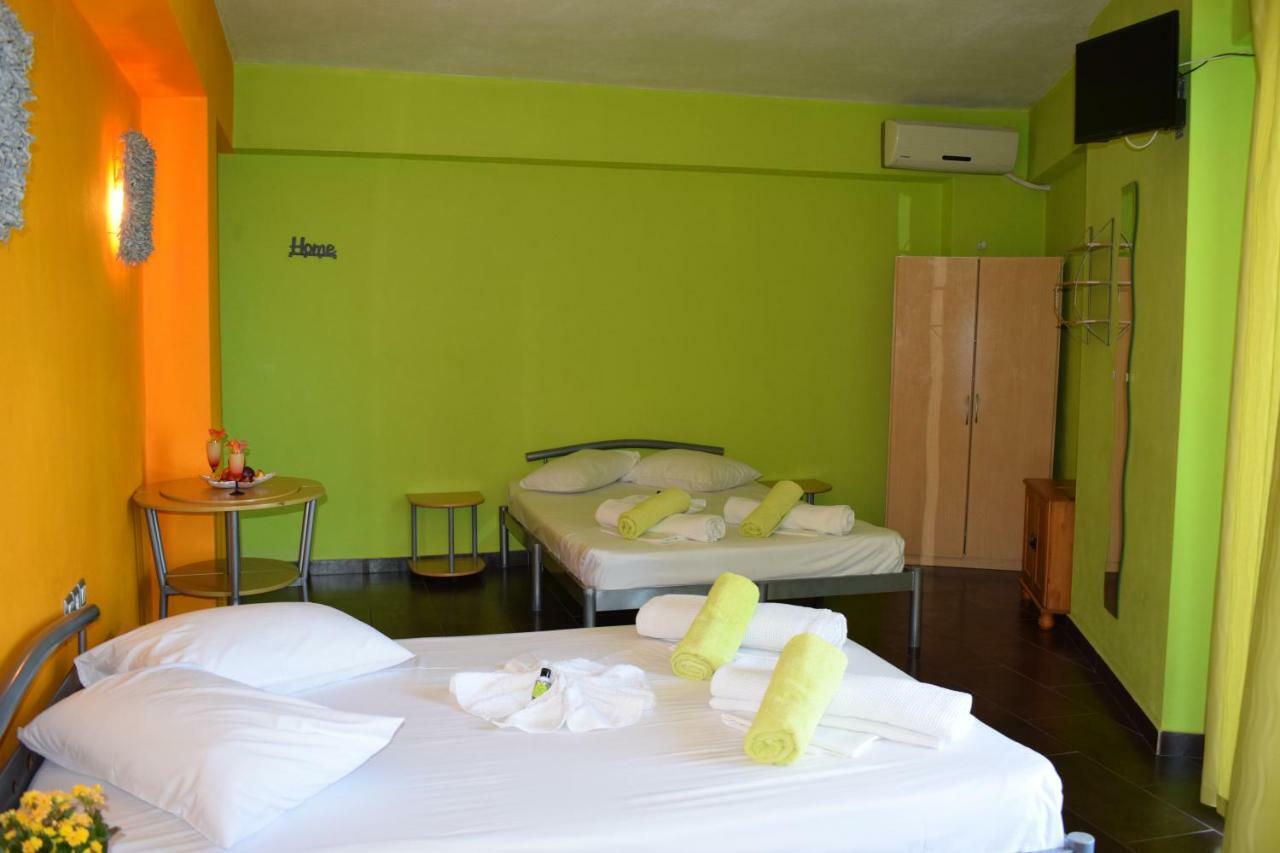 Lilalo Ηotel Paralía Exterior foto